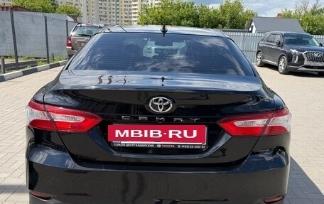 Toyota Camry, 2019 год, 2 600 000 рублей, 5 фотография