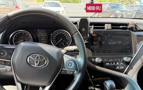 Toyota Camry, 2019 год, 2 600 000 рублей, 13 фотография