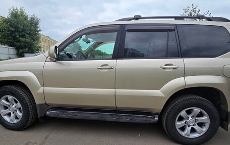 Toyota Land Cruiser Prado 120 рестайлинг, 2008 год, 2 400 000 рублей, 13 фотография