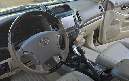 Toyota Land Cruiser Prado 120 рестайлинг, 2008 год, 2 400 000 рублей, 14 фотография