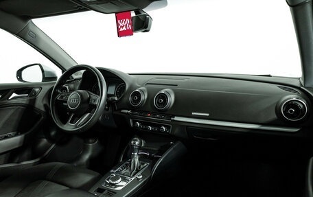 Audi A3, 2019 год, 2 359 700 рублей, 10 фотография