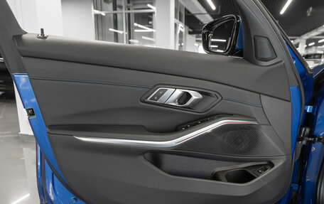 BMW 3 серия, 2021 год, 4 530 000 рублей, 14 фотография