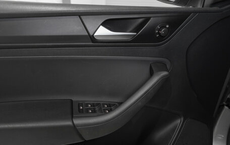 Volkswagen Polo VI (EU Market), 2021 год, 1 675 000 рублей, 17 фотография