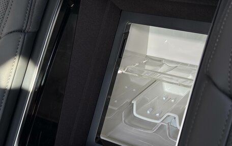 Audi A8, 2025 год, 23 500 000 рублей, 22 фотография