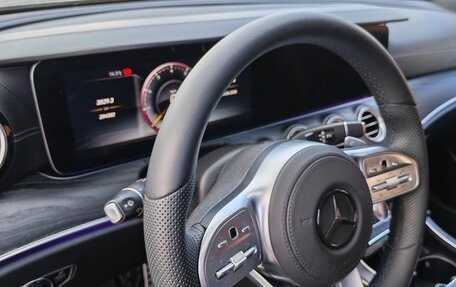 Mercedes-Benz E-Класс, 2018 год, 3 200 000 рублей, 9 фотография