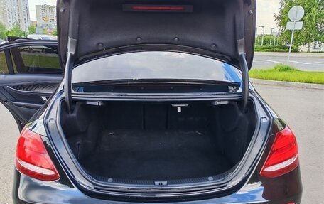 Mercedes-Benz E-Класс, 2018 год, 3 200 000 рублей, 12 фотография