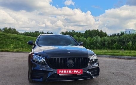 Mercedes-Benz E-Класс, 2018 год, 3 200 000 рублей, 20 фотография