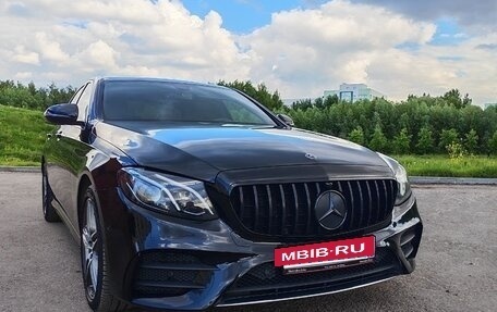 Mercedes-Benz E-Класс, 2018 год, 3 200 000 рублей, 21 фотография