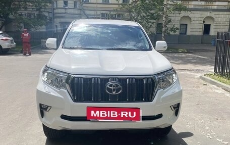 Toyota Land Cruiser Prado 150 рестайлинг 2, 2018 год, 5 200 000 рублей, 7 фотография