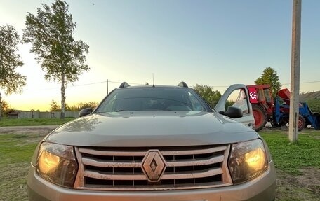 Renault Duster I рестайлинг, 2014 год, 750 000 рублей, 1 фотография