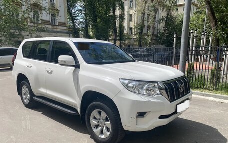Toyota Land Cruiser Prado 150 рестайлинг 2, 2018 год, 5 200 000 рублей, 8 фотография