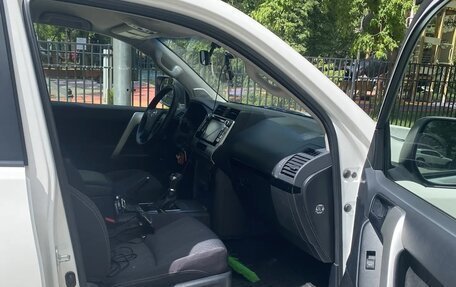 Toyota Land Cruiser Prado 150 рестайлинг 2, 2018 год, 5 200 000 рублей, 25 фотография
