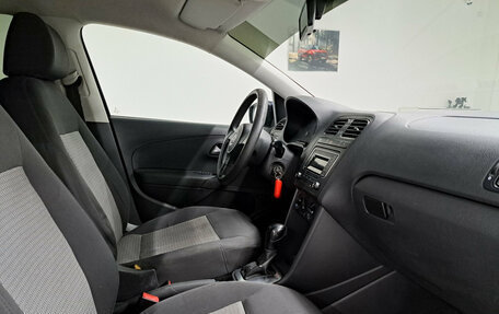 Volkswagen Polo VI (EU Market), 2011 год, 704 000 рублей, 13 фотография