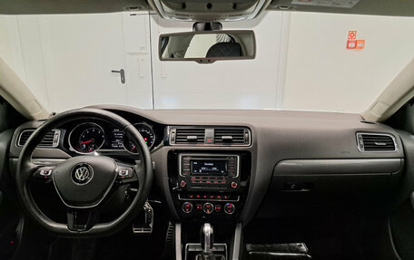 Volkswagen Jetta VI, 2016 год, 1 405 000 рублей, 17 фотография