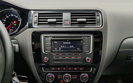 Volkswagen Jetta VI, 2016 год, 1 405 000 рублей, 18 фотография
