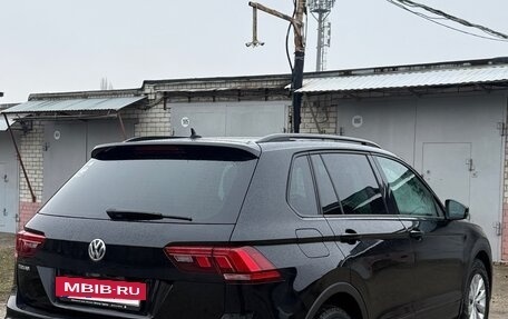 Volkswagen Tiguan II, 2019 год, 1 950 000 рублей, 4 фотография