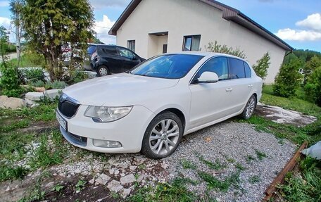 Skoda Superb III рестайлинг, 2010 год, 750 000 рублей, 1 фотография
