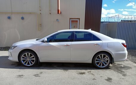 Toyota Camry, 2017 год, 2 700 000 рублей, 9 фотография