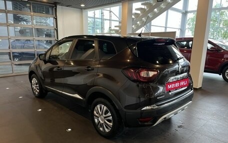 Renault Kaptur I рестайлинг, 2017 год, 1 470 000 рублей, 5 фотография