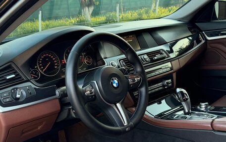 BMW 5 серия, 2013 год, 2 050 000 рублей, 13 фотография