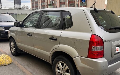Hyundai Tucson III, 2008 год, 650 000 рублей, 2 фотография