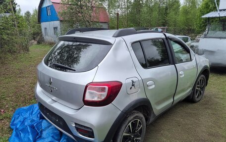 Renault Sandero II рестайлинг, 2019 год, 475 000 рублей, 2 фотография