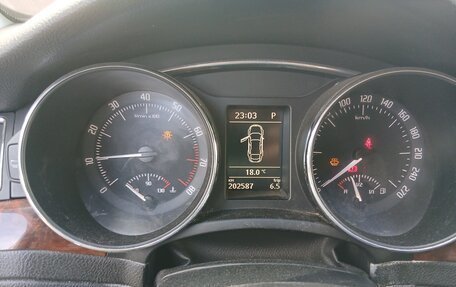 Skoda Superb III рестайлинг, 2010 год, 750 000 рублей, 7 фотография