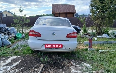 Skoda Superb III рестайлинг, 2010 год, 750 000 рублей, 3 фотография