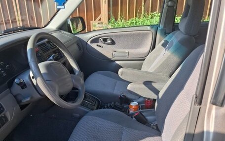 Chevrolet Tracker II, 2001 год, 670 000 рублей, 9 фотография