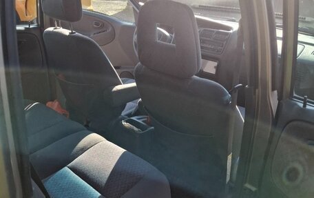 Chevrolet Tracker II, 2001 год, 670 000 рублей, 17 фотография