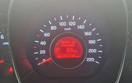 KIA Rio III рестайлинг, 2012 год, 650 000 рублей, 10 фотография