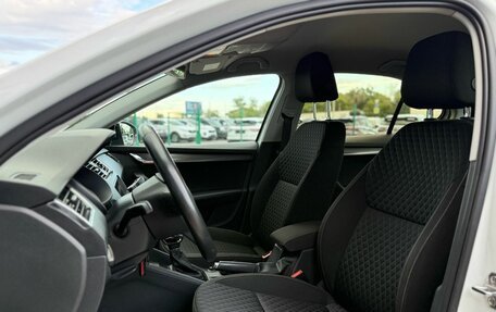 Skoda Octavia, 2017 год, 1 850 000 рублей, 10 фотография