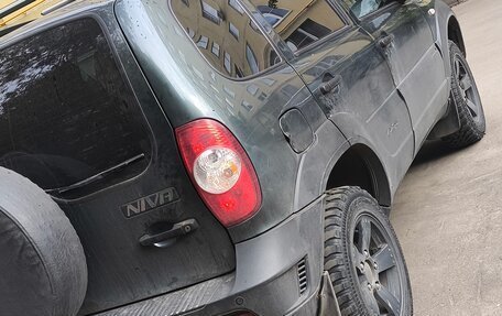 Chevrolet Niva I рестайлинг, 2018 год, 950 000 рублей, 5 фотография