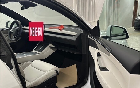 Tesla Model Y I, 2025 год, 5 190 000 рублей, 4 фотография
