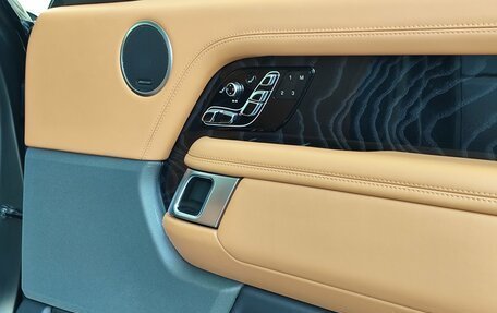 Land Rover Range Rover IV рестайлинг, 2020 год, 7 850 000 рублей, 28 фотография