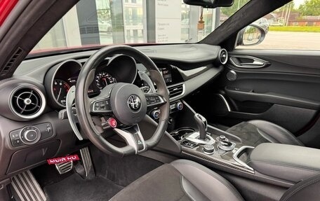 Alfa Romeo Giulia II, 2021 год, 9 000 000 рублей, 8 фотография
