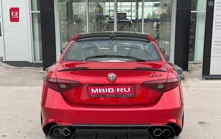 Alfa Romeo Giulia II, 2021 год, 9 000 000 рублей, 5 фотография