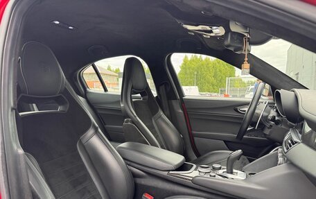 Alfa Romeo Giulia II, 2021 год, 9 000 000 рублей, 31 фотография