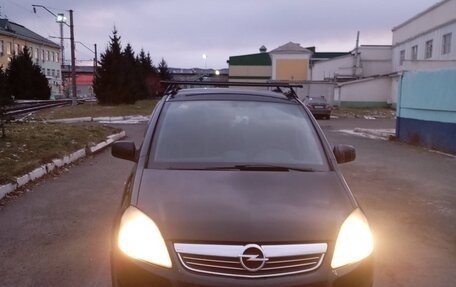 Opel Zafira B, 2010 год, 570 000 рублей, 4 фотография