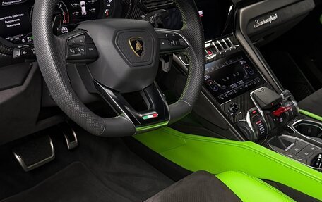 Lamborghini Urus I, 2024 год, 26 000 000 рублей, 4 фотография
