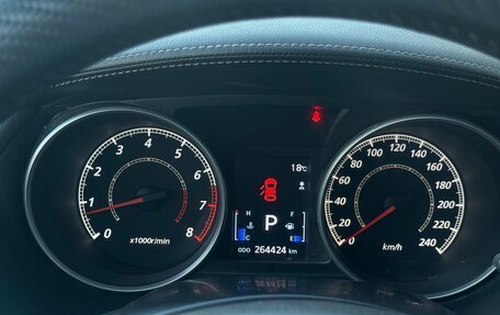 Mitsubishi Outlander III рестайлинг 3, 2010 год, 850 000 рублей, 8 фотография