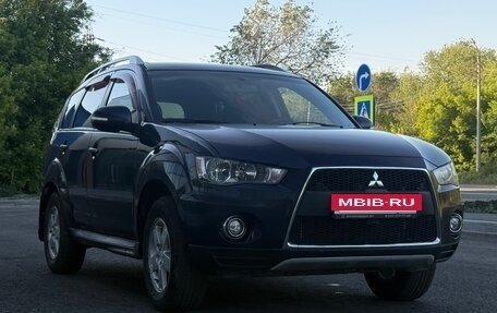 Mitsubishi Outlander III рестайлинг 3, 2010 год, 850 000 рублей, 2 фотография