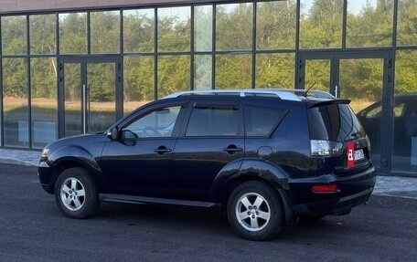 Mitsubishi Outlander III рестайлинг 3, 2010 год, 850 000 рублей, 7 фотография