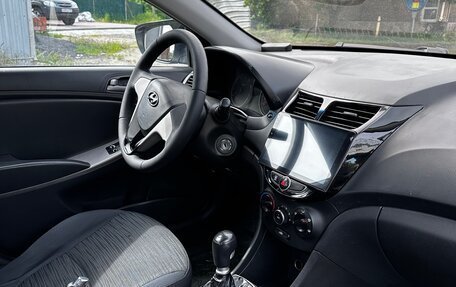 Hyundai Solaris II рестайлинг, 2015 год, 620 000 рублей, 15 фотография