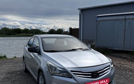 Hyundai Solaris II рестайлинг, 2015 год, 620 000 рублей, 17 фотография