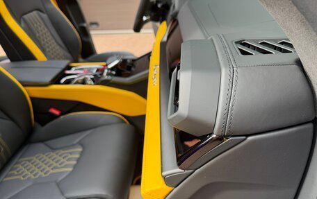 Lamborghini Urus I, 2025 год, 33 000 000 рублей, 12 фотография