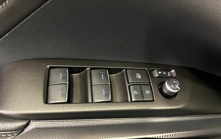 Toyota Camry, 2021 год, 3 150 000 рублей, 17 фотография