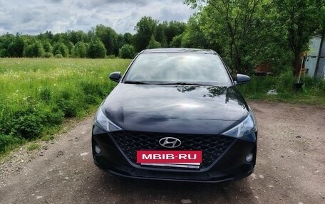 Hyundai Solaris II рестайлинг, 2021 год, 1 500 000 рублей, 3 фотография