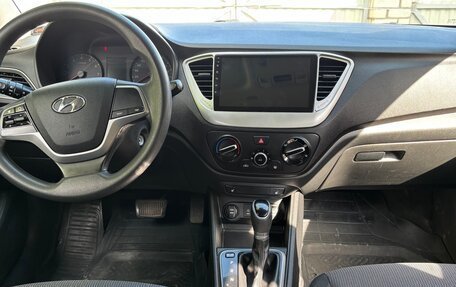 Hyundai Solaris II рестайлинг, 2017 год, 1 195 000 рублей, 13 фотография