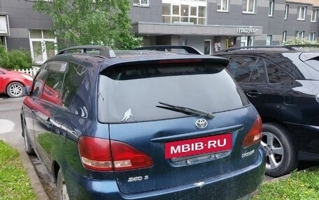 Toyota Ipsum II, 2003 год, 400 000 рублей, 3 фотография